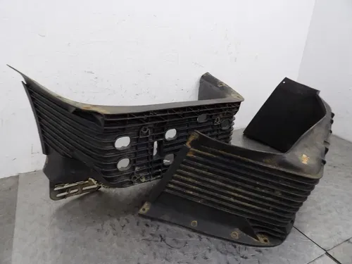 1998 POLARIS XPLORER 400L OEM LEFT RIGHT MUD SPLASH GUARDS FOOTWELLS