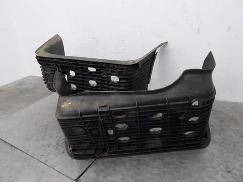 1998 POLARIS XPLORER 400L OEM LEFT RIGHT MUD SPLASH GUARDS FOOTWELLS