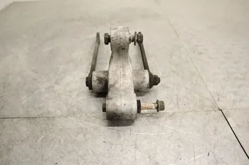 97-07 YAMAHA YZF600R OEM REAR DOGBONE SHOCK LINKAGE LINK 4TV-2217A-00-00