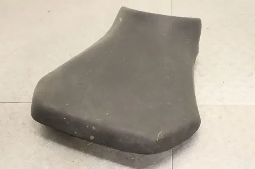 2002 2003 YAMAHA YZF R1 OEM FRONT DRIVERS SEAT PAD SADDLE PILLION