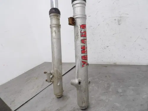 1986 YAMAHA YZ125S YZ 125 S FRONT SUSPENSION SHOCK ABSORBER FORKS PAIR