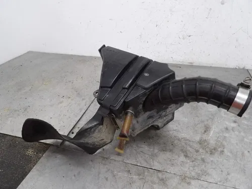 00-04 YAMAHA TTR 125 125L 125LE 125E OEM AIRBOX HOUSING BOOT CLEANER GOOD