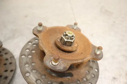 1999 KAWASAKI PRAIRIE 300 KVF300A 4X4 OEM FRONT WHEEL RIGHT LEFT HUBS HUB SET
