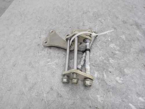 2009 KAWASAKI KX450F OEM ENGINE MOTOR MOUNT STAY BRACKETS