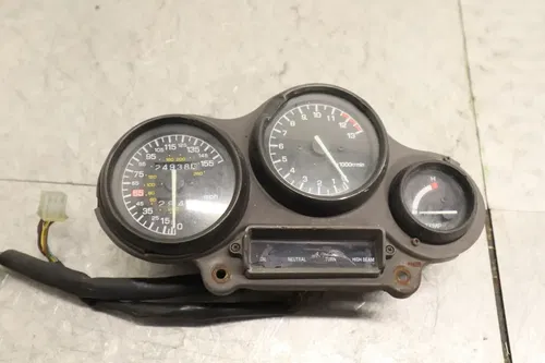YAMAHA OEM SPEEDO TACH GAUGES DISPLAY CLUSTER SPEEDOMETER TACHOMETER