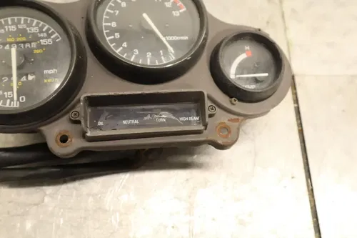 YAMAHA OEM SPEEDO TACH GAUGES DISPLAY CLUSTER SPEEDOMETER TACHOMETER