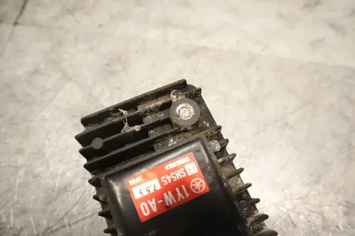YAMAHA 87-89 MOTO 4 1988 TERRAPRO 350 1987 YAMAHA  OEM RECTIFIER VOLTAGE