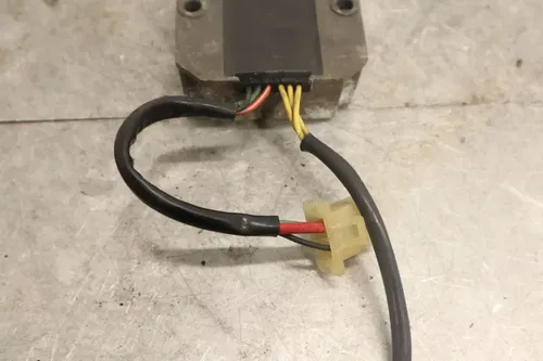 1982 HONDA NIGHTHAWK 450 CB450SC OEM RECTIFIER VOLTAGE REGULATOR 31600-413-008
