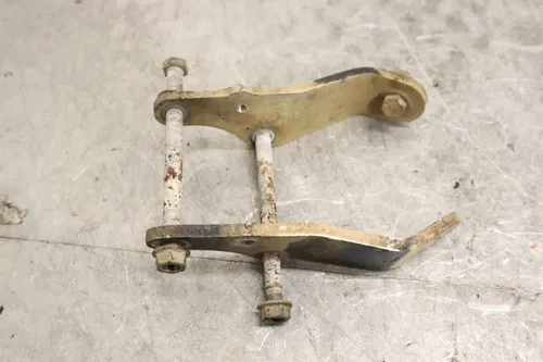 2005 POLARIS PREDATOR 500 MOTOR ENGINE MOUNT STAY BRACKET 5248316