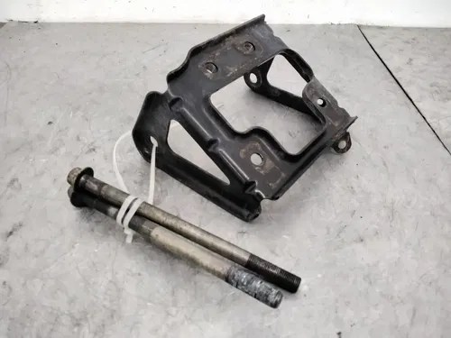 2004 ARCTIC CAT 650 4X4 V2 AUTOMATIC OEM MOTOR ENGINE MOUNT STAY BRACKET