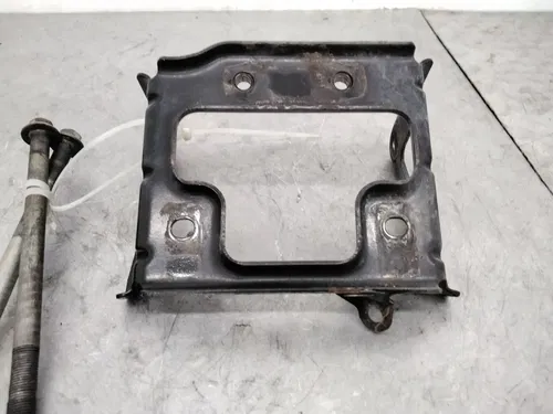 2004 ARCTIC CAT 650 4X4 V2 AUTOMATIC OEM MOTOR ENGINE MOUNT STAY BRACKET