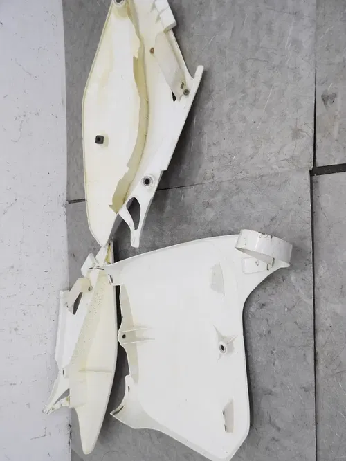 2002 HONDA CRF450R OEM FRONT PLATE NUMBER LEFT RIGHT COVER FAIRING COWL