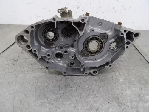 YAMAHA 2001 WR250F YZ250F LEFT ENGINE MOTOR CRANKCASE CRANK CASES BLOCK