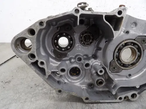 YAMAHA 2001 WR250F YZ250F LEFT ENGINE MOTOR CRANKCASE CRANK CASES BLOCK