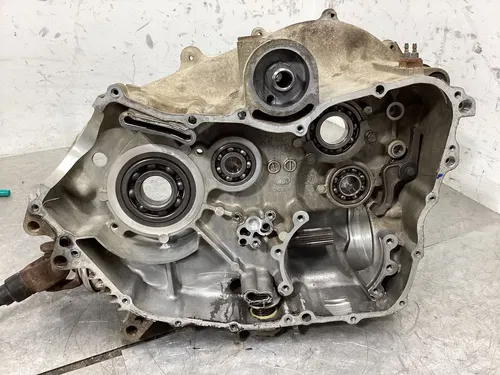 2004 Yamaha Kodiak 450 YFM450FA 4x4 OEM ENGINE MOTOR CRANKCASE CRANK CASES BLOCK