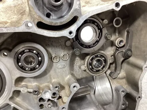 2004 Yamaha Kodiak 450 YFM450FA 4x4 OEM ENGINE MOTOR CRANKCASE CRANK CASES BLOCK