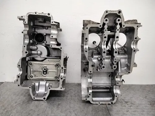 1978 KAWASAKI KZ400C OEM ENGINE MOTOR CRANKCASE CRANK CASES BLOCK