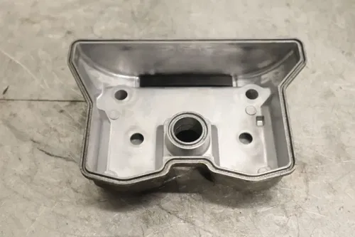 2005 POLARIS PREDATOR 500 OEM ENGINE TOP END VALVE CYLINDER HEAD COVER 3087949