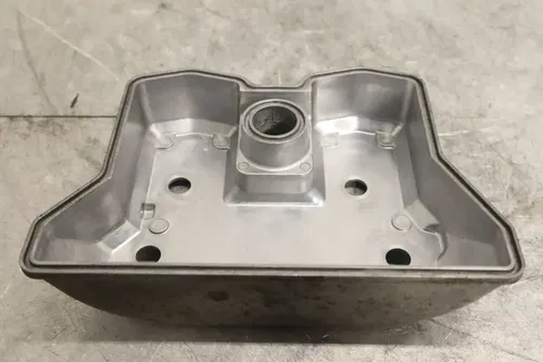 2005 POLARIS PREDATOR 500 OEM ENGINE TOP END VALVE CYLINDER HEAD COVER 3087949