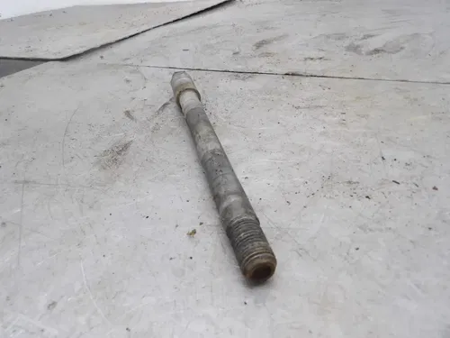 1986 YAMAHA YZ125 FRONT WHEEL AXLE BOLT SHAFT SPACER NUT 4GY-25181-00-00
