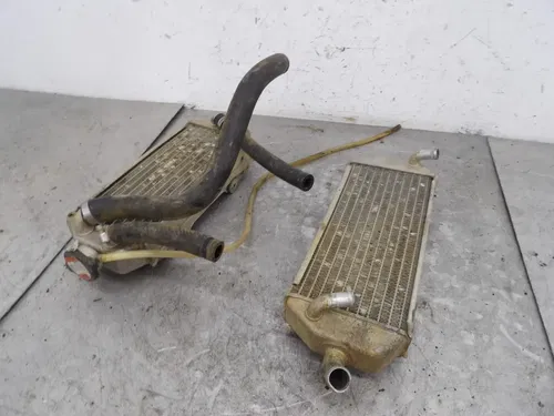 2000 SUZUKI RM250 OEM ENGINE MOTOR COOLING COOLER RADIATOR 17710-37E00