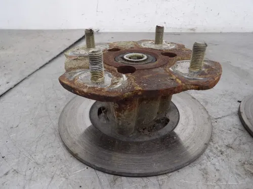 02 03 04 05 06 Suzuki Ozark 250 used Front Wheel Hub LEFT RIGHT 54110-05G00
