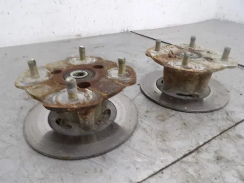 02 03 04 05 06 Suzuki Ozark 250 used Front Wheel Hub LEFT RIGHT 54110-05G00