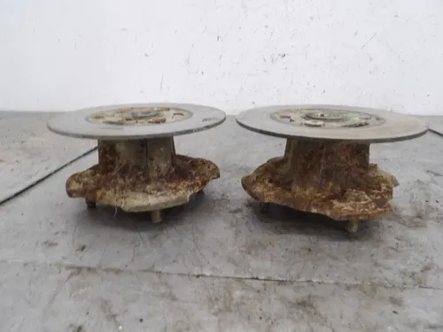 02 03 04 05 06 Suzuki Ozark 250 used Front Wheel Hub LEFT RIGHT 54110-05G00