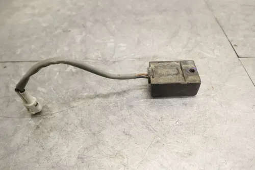 KAWASAKI OEM KLX250 RECTIFIER VOLTAGE REGULATOR 21066-1072