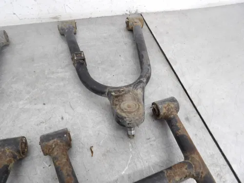 2013 HONDA RECON ES 250 FRONT CONTROL ARM SET OEM 51370-HM8-A00