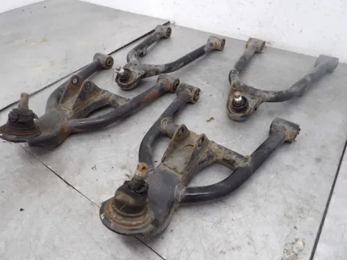 2013 HONDA RECON ES 250 FRONT CONTROL ARM SET OEM 51370-HM8-A00
