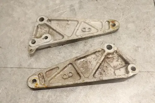 1982 HONDA NIGHTHAWK 450 CB450SC OEM FRONT FOOT RESTS PEGS STEPS SET PAIR