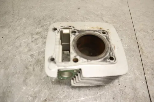 2016 YAMAHA TTR125LE ENGINE MOTOR CYLINDER HEAD 5HH-E1310-10-C0