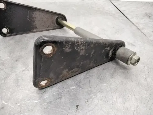 2001 POLARIS SCRAMBLER 90 OEM MOTOR ENGINE MOUNT STAY BRACKET