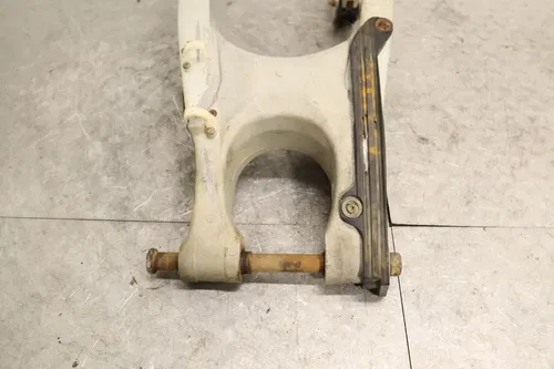 2004 YAMAHA YZ250F OEM SWINGARM SWING ARM SUSPENSION 5UN-22110-00-00
