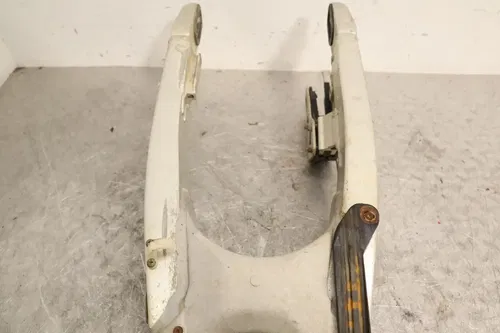 2004 YAMAHA YZ250F OEM SWINGARM SWING ARM SUSPENSION 5UN-22110-00-00