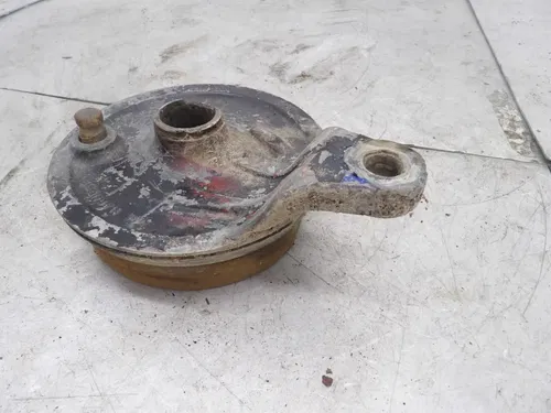1986 84-86 YZ125 YZ 125 Rear Brake Hub Shoes Plate Lever Brakes HAS DAMAGE