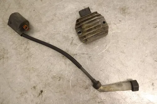 1999 YAMAHA GRIZZLY 600 YFM600FWA 4X4 OEM RECTIFIER VOLTAGE REGULATOR W COIL