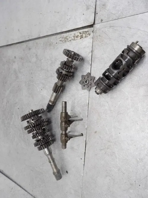 05 Honda Recon 250 2x4 Transmission Shift Forks & Drum TRX250TM