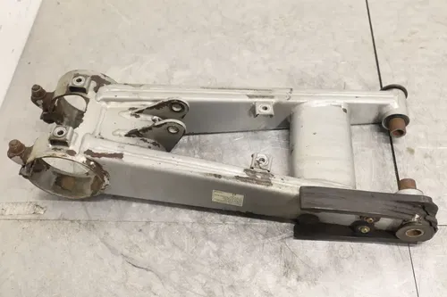 2005 POLARIS PREDATOR 500 OEM REAR SWINGARM BACK SUSPENSION SWING ARM