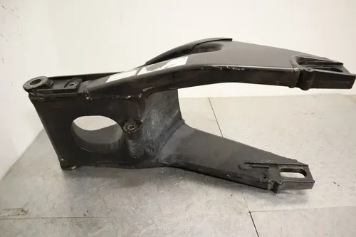 YAMAHA 06-16 YZF R6 2006 R6S OEM REAR SWINGARM BACK SUSPENSION SWING ARM
