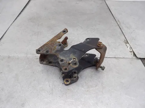 2005 SUZUKI QUADSPORT 80 OEM AXLE HOLDER