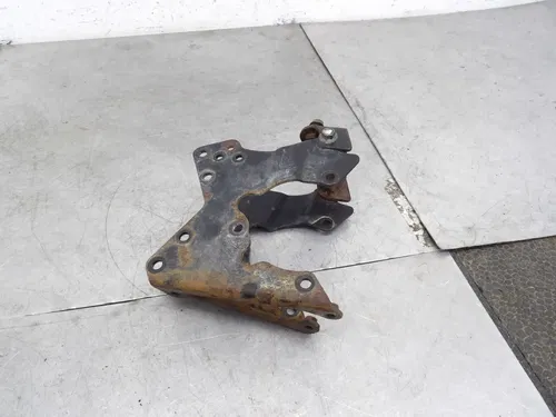 2005 SUZUKI QUADSPORT 80 OEM AXLE HOLDER