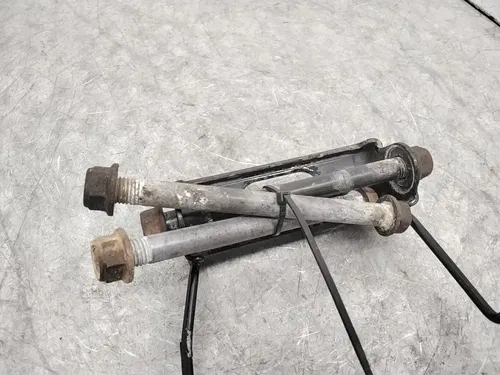 2004 SUZUKI TWIN PEAKS 700 LTV700F 4X4 OEM FRONT DIFFERENTIAL DIFF BRACKET BOLTS