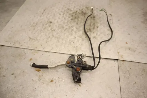 2002 YAMAHA WOLVERINE 350 YFM350FX 4X4 OEM CLUTCH LEVER PERCH MOUNT BRACKET