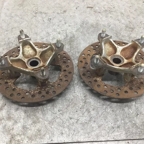 2005 Kawasaki Prairie 700 KVF700A 4x4 OEM FRONT WHEEL RIGHT LEFT HUBS HUB SET