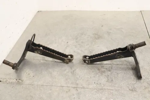 2004 YAMAHA BIG BEAR 400 YFM400 OEM LEFT RIGHT FOOT RESTS PEGS STEPS