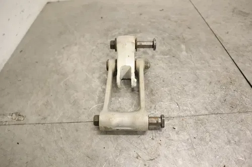 2004 YAMAHA YZ250F OEM REAR DOGBONE SHOCK LINKAGE LINK 5XE-2217F-00-00