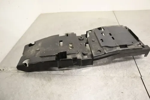 08-16 YAMAHA YZF R6 OEM REAR BACK TAIL UNDERTAIL BATTERY TRAY PLASTIC