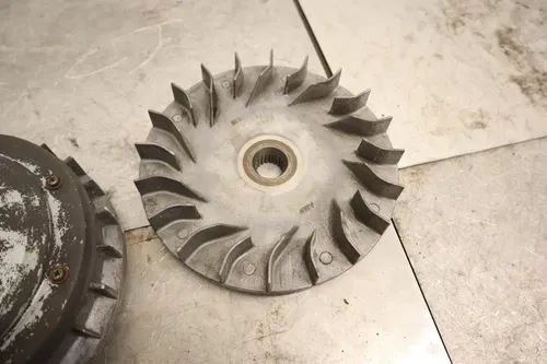 1998 YAMAHA GRIZZLY 600 YFM600FWA 4X4 OEM PRIMARY CLUTCH DRIVE CONVERTER